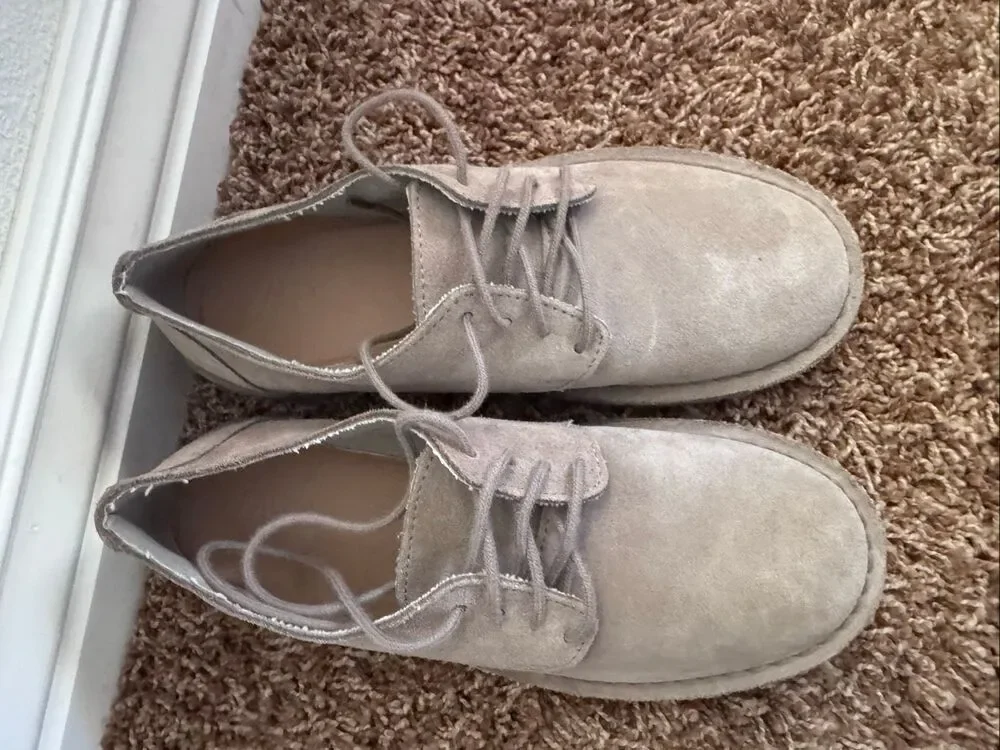 Clark’s Zara boys taupe brown chukka boots high top size 3.5 suede feel 35 forma